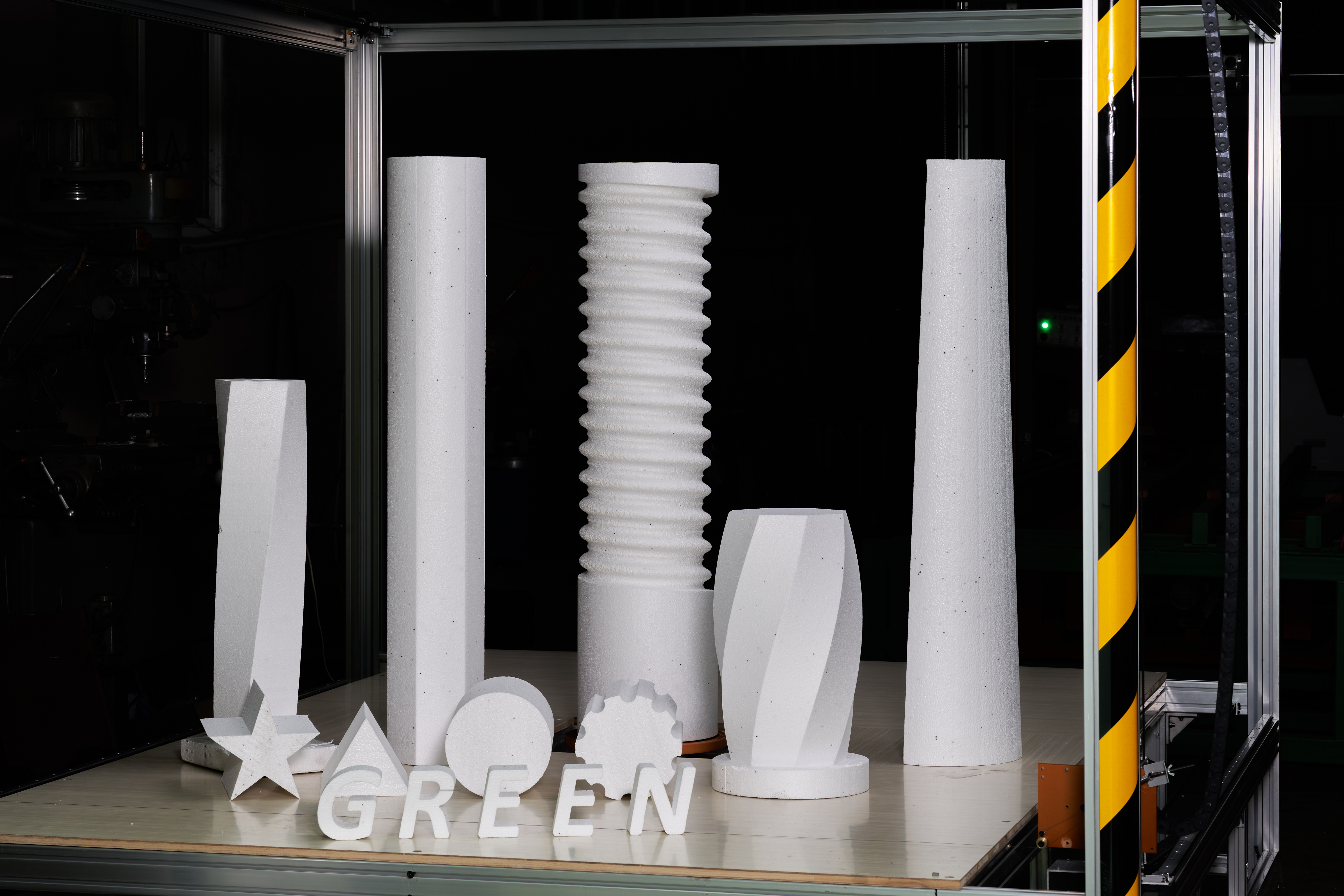 Revolución de corte de precisión: las ventajas centrales y la visión futura de la máquina de corte de poliestireno CNC